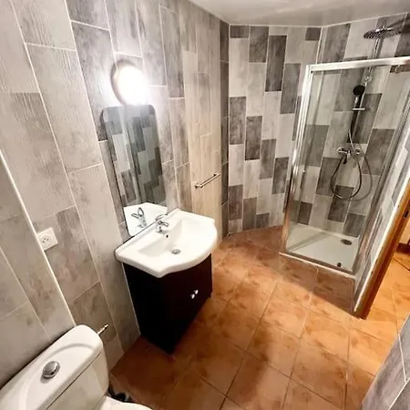 Les De La Bastide - 202 قرقشونه